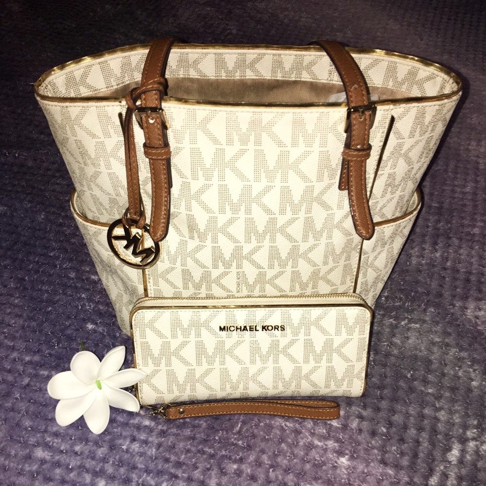 Michael Kors Purse & Wallet (EUC)